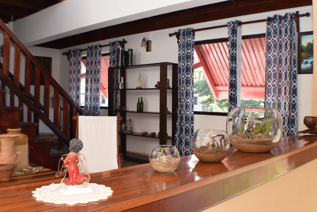Martha'S Guesthouse Сан Игнасио Екстериор снимка